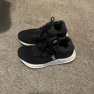 On Running Men's Black and White Athletic Shoes